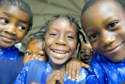 UNICEF - Sierra Leona Girls Going To School